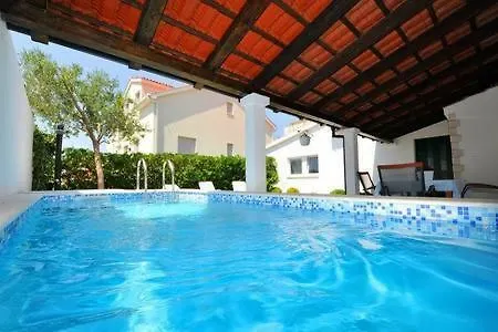 Relax Holiday Villa