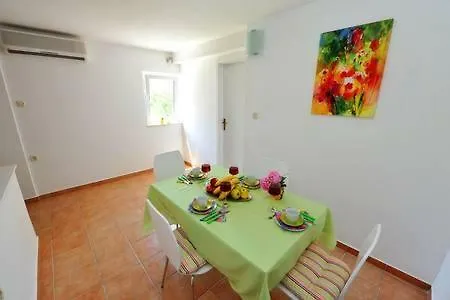 Villa Relax Holiday *