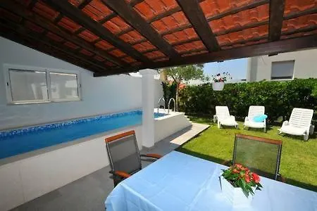 Relax Holiday * Podstrana